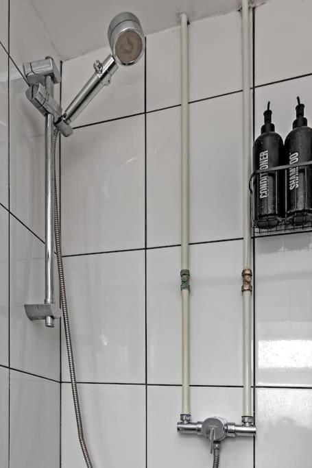 Apartament Tiger House - Driveway & Garden. Airport Location! Luton  Zewnętrze zdjęcie